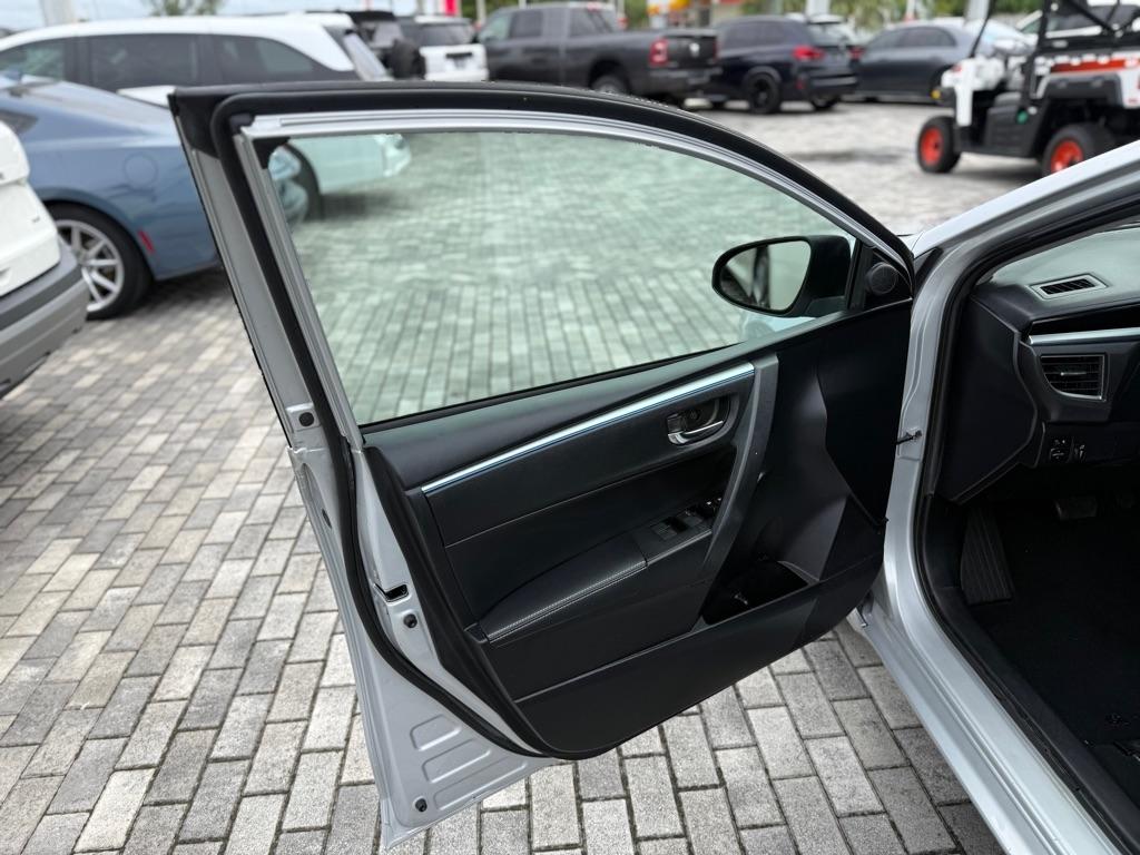 Toyota Corolla 4dr Sdn CVT LE Premium (Natl) 2014