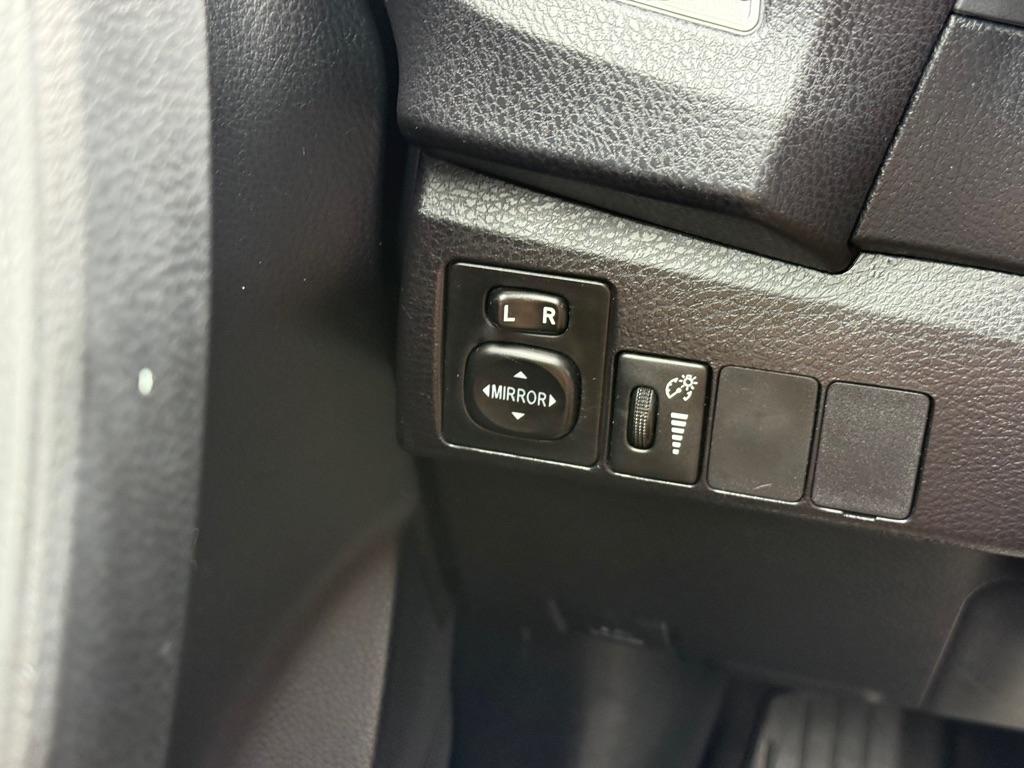 Toyota Corolla 4dr Sdn CVT LE Premium (Natl) 2014