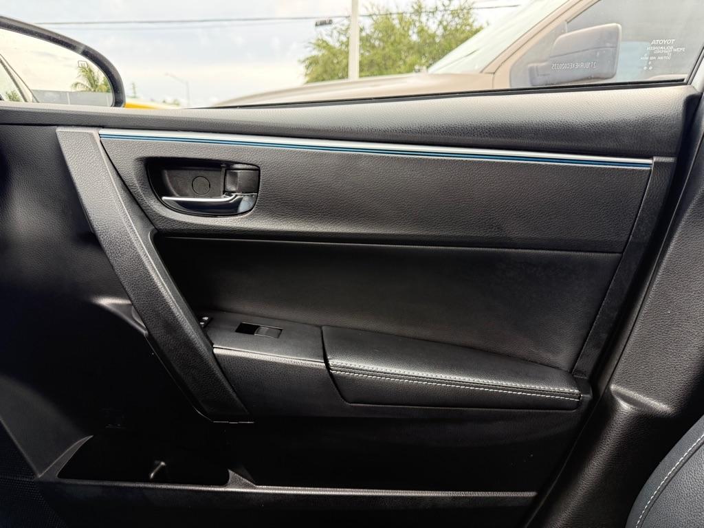 Toyota Corolla 4dr Sdn CVT LE Premium (Natl) 2014