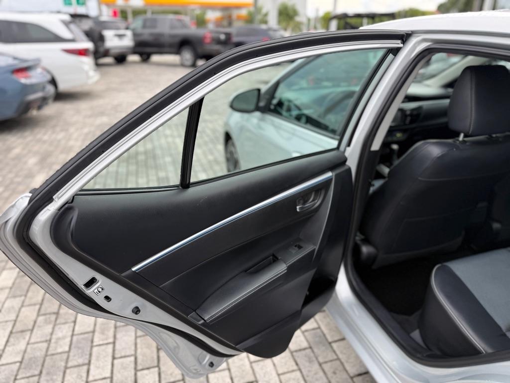 Toyota Corolla 4dr Sdn CVT LE Premium (Natl) 2014