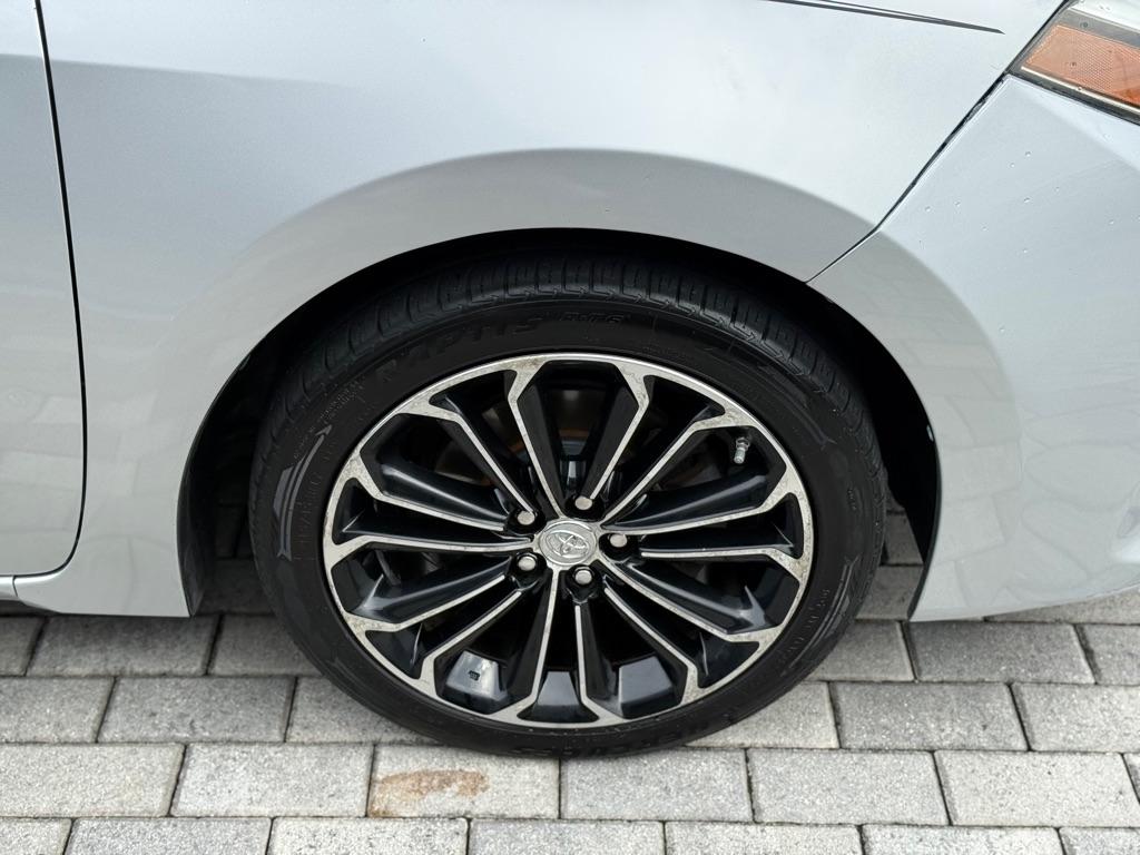Toyota Corolla 4dr Sdn CVT LE Premium (Natl) 2014