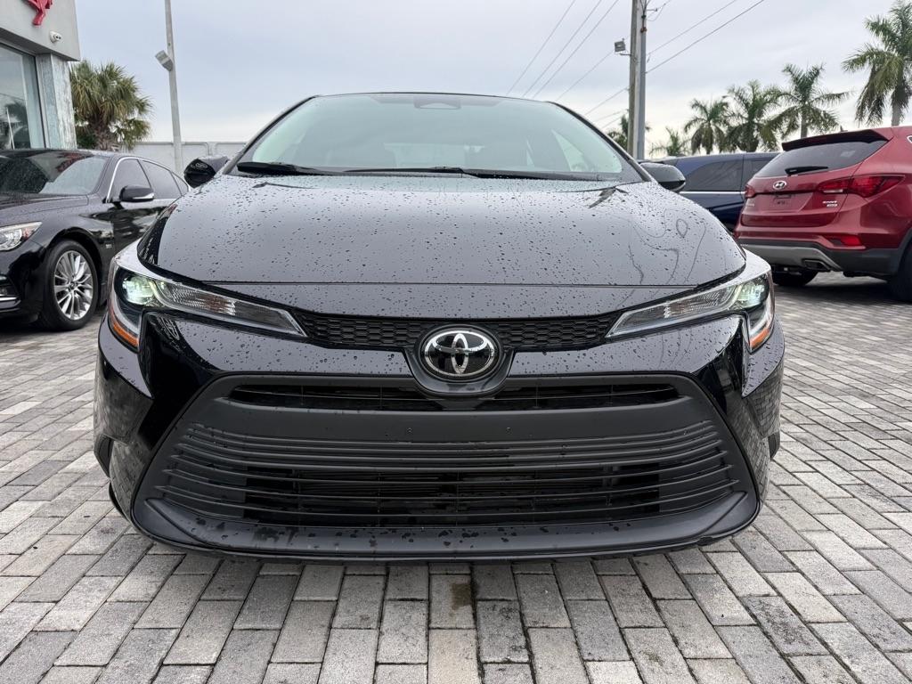 Toyota Corolla photo 2