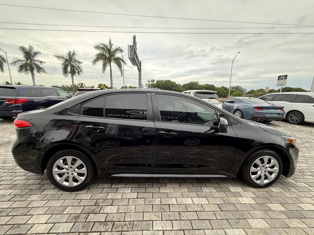 Toyota Corolla photo 8