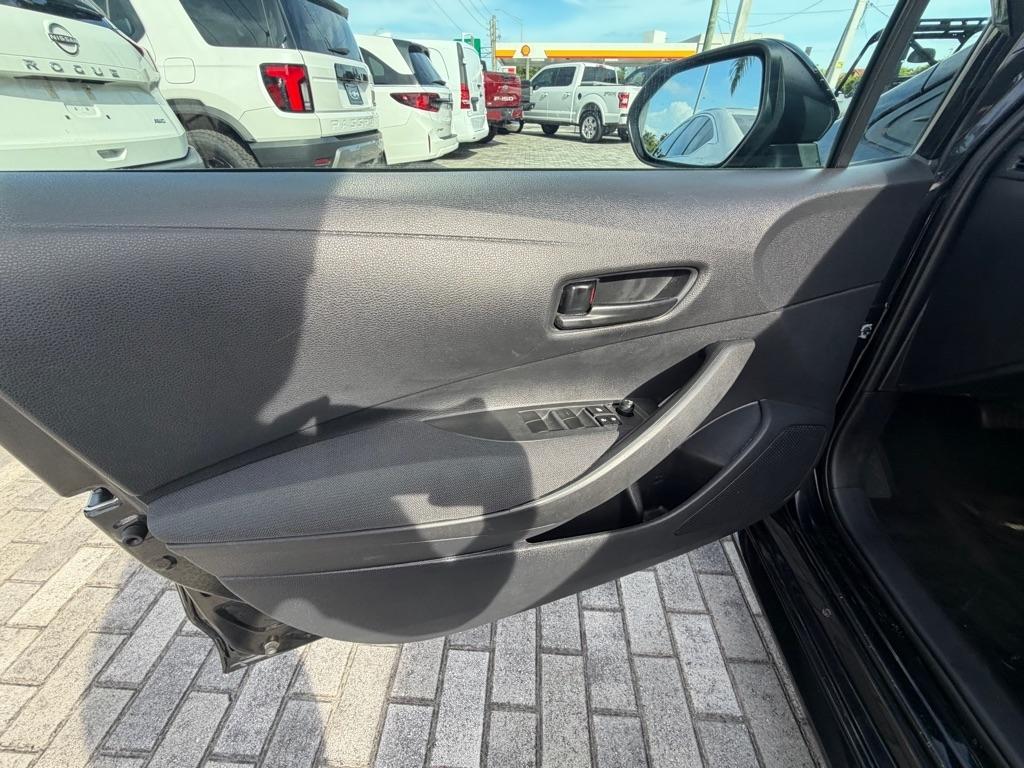 Toyota Corolla LE CVT (Natl) 2022