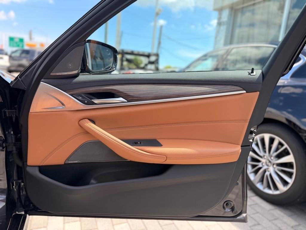 BMW 5 Series 530i Sedan 2020