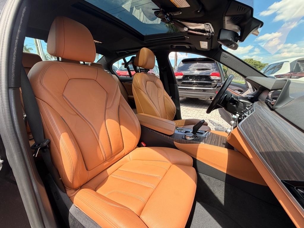 BMW 5 Series 530i Sedan 2020