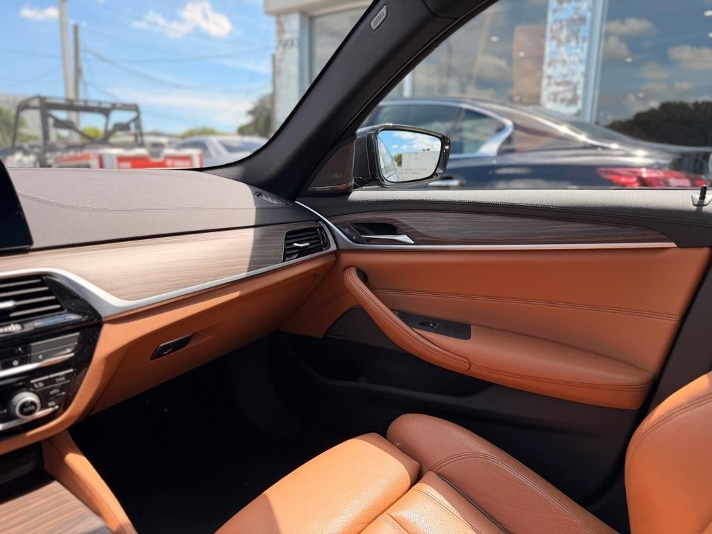 BMW 5 Series 530i Sedan 2020