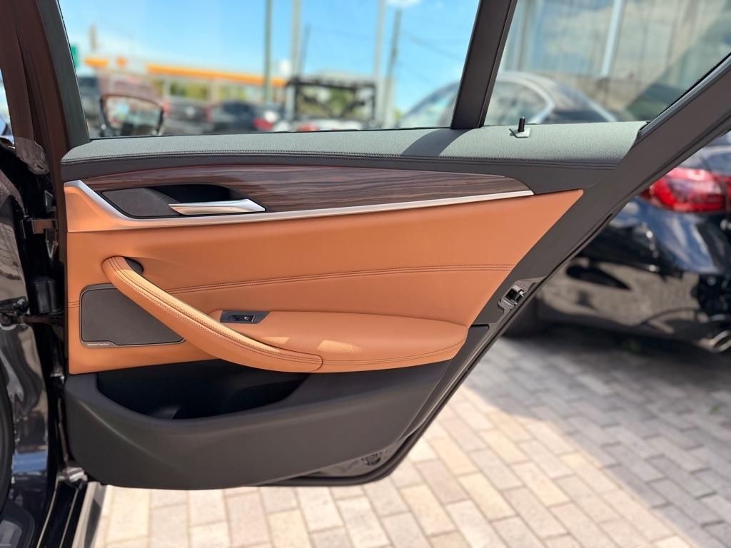 BMW 5 Series 530i Sedan 2020