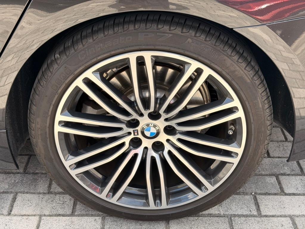 BMW 5 Series 530i Sedan 2020