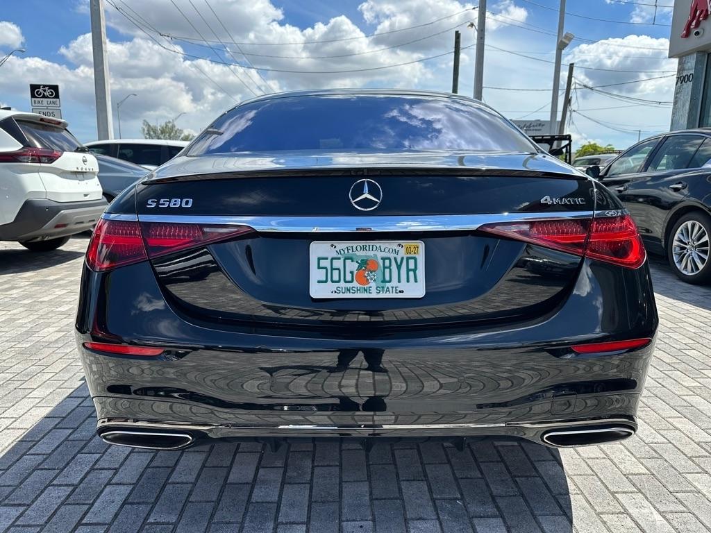 Mercedes-Benz S-Class photo 6