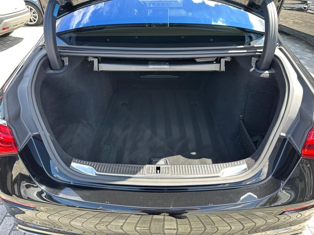 Mercedes-Benz S-Class photo 7