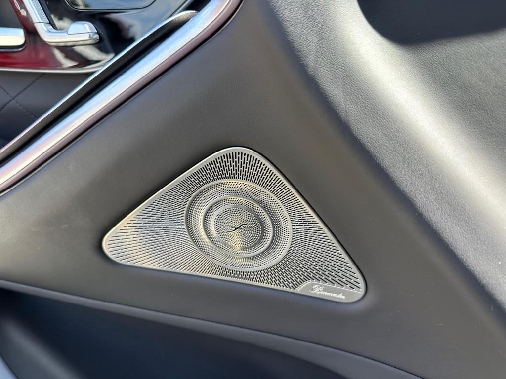 Mercedes-Benz S-Class photo 12