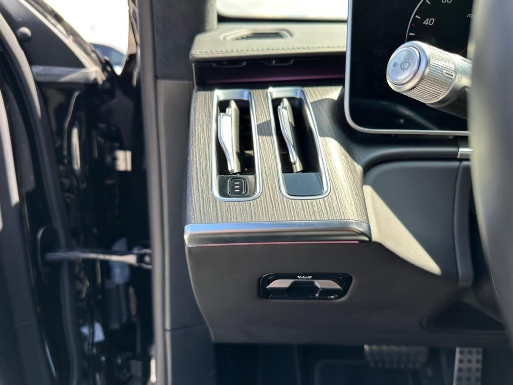 Mercedes-Benz S-Class photo 20