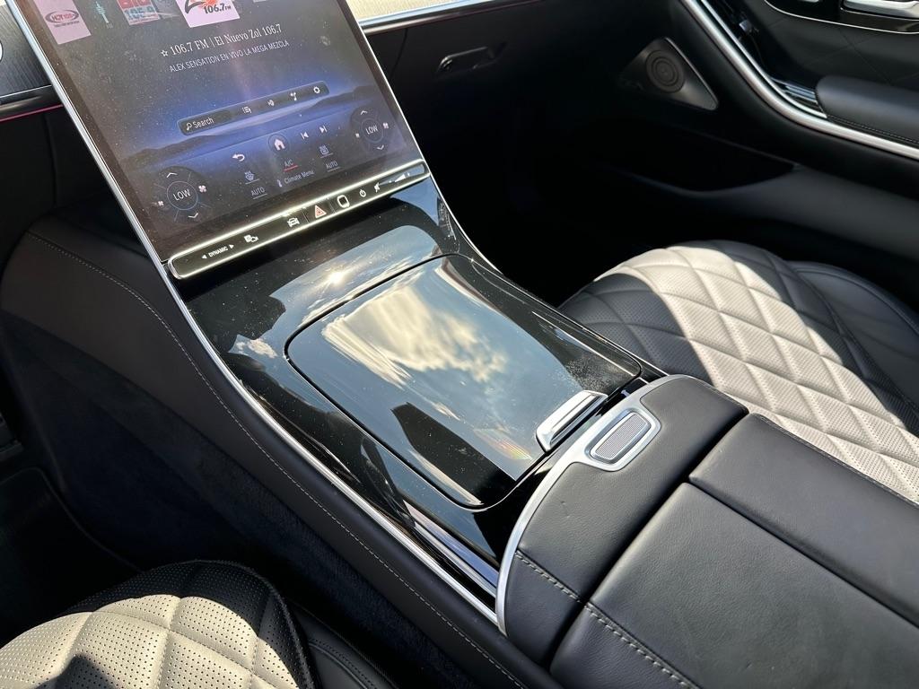 Mercedes-Benz S-Class photo 23