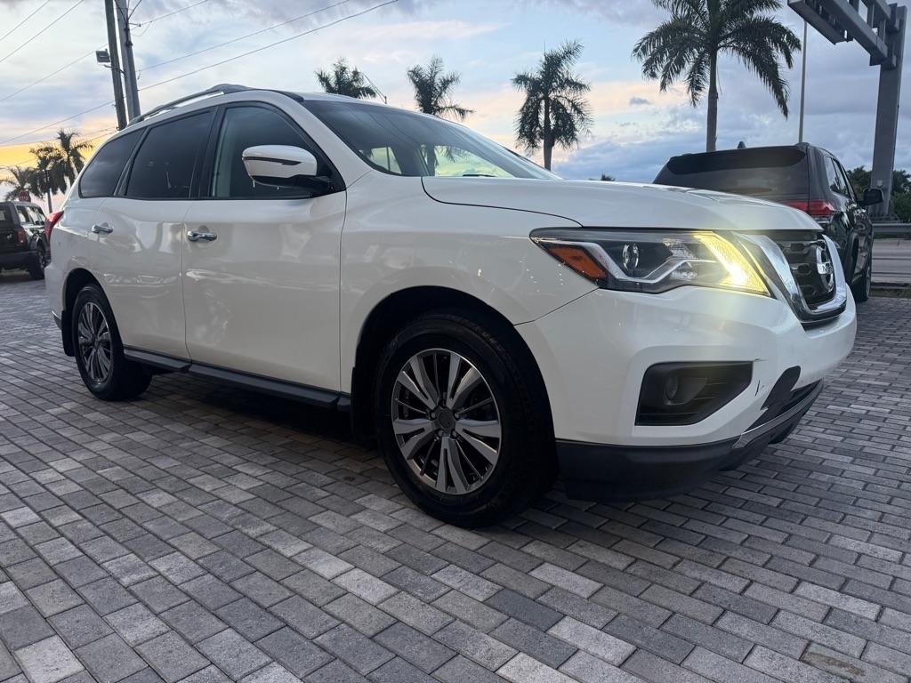 Nissan Pathfinder FWD S 2019