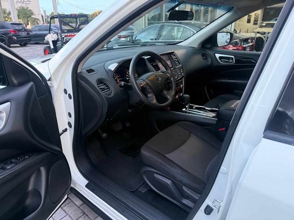 Nissan Pathfinder FWD S 2019