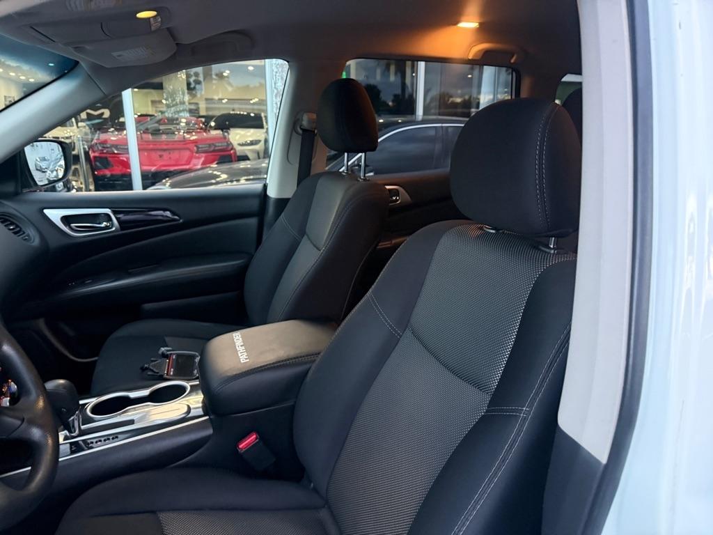 Nissan Pathfinder FWD S 2019