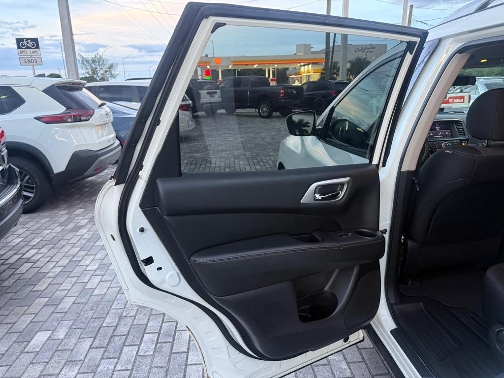 Nissan Pathfinder FWD S 2019