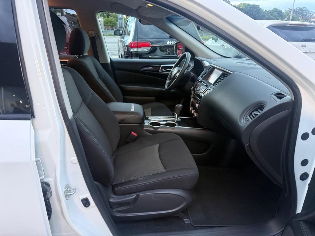 Nissan Pathfinder FWD S 2019