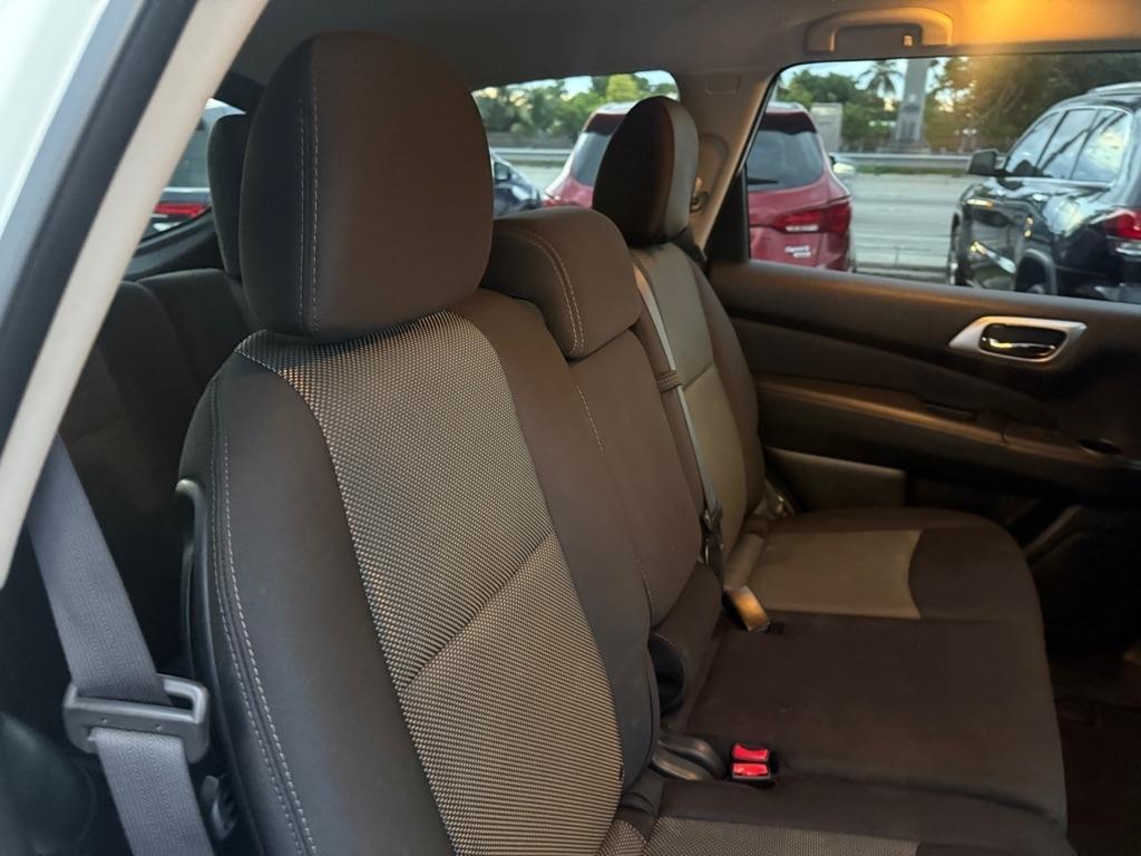 Nissan Pathfinder FWD S 2019