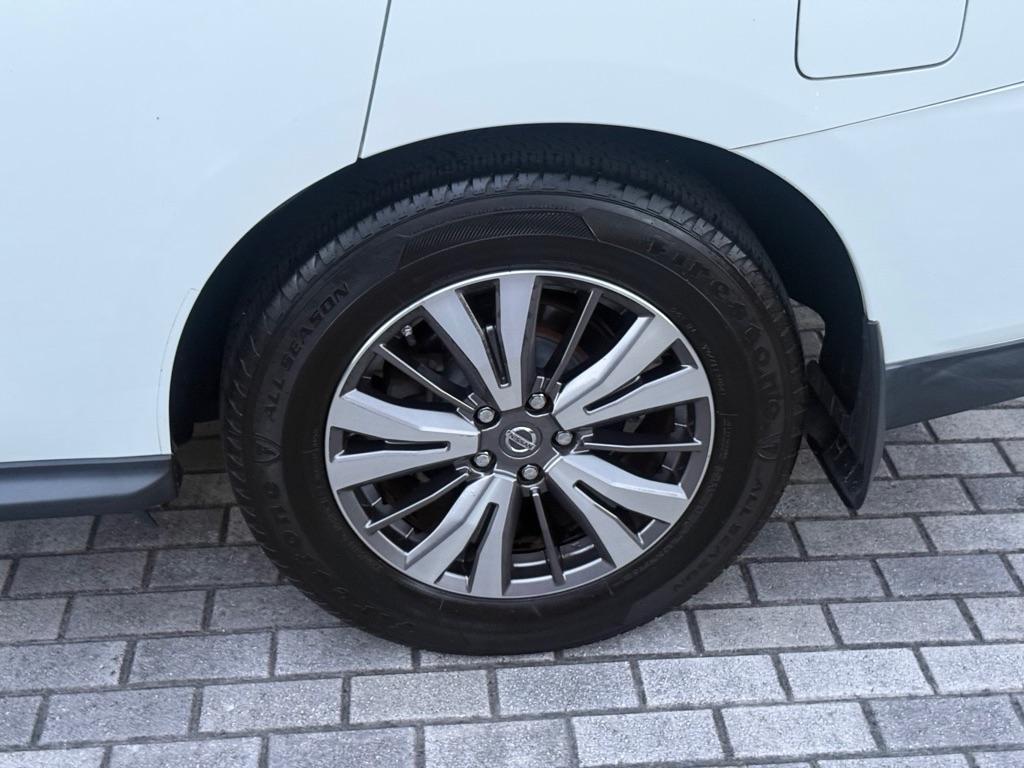 Nissan Pathfinder FWD S 2019