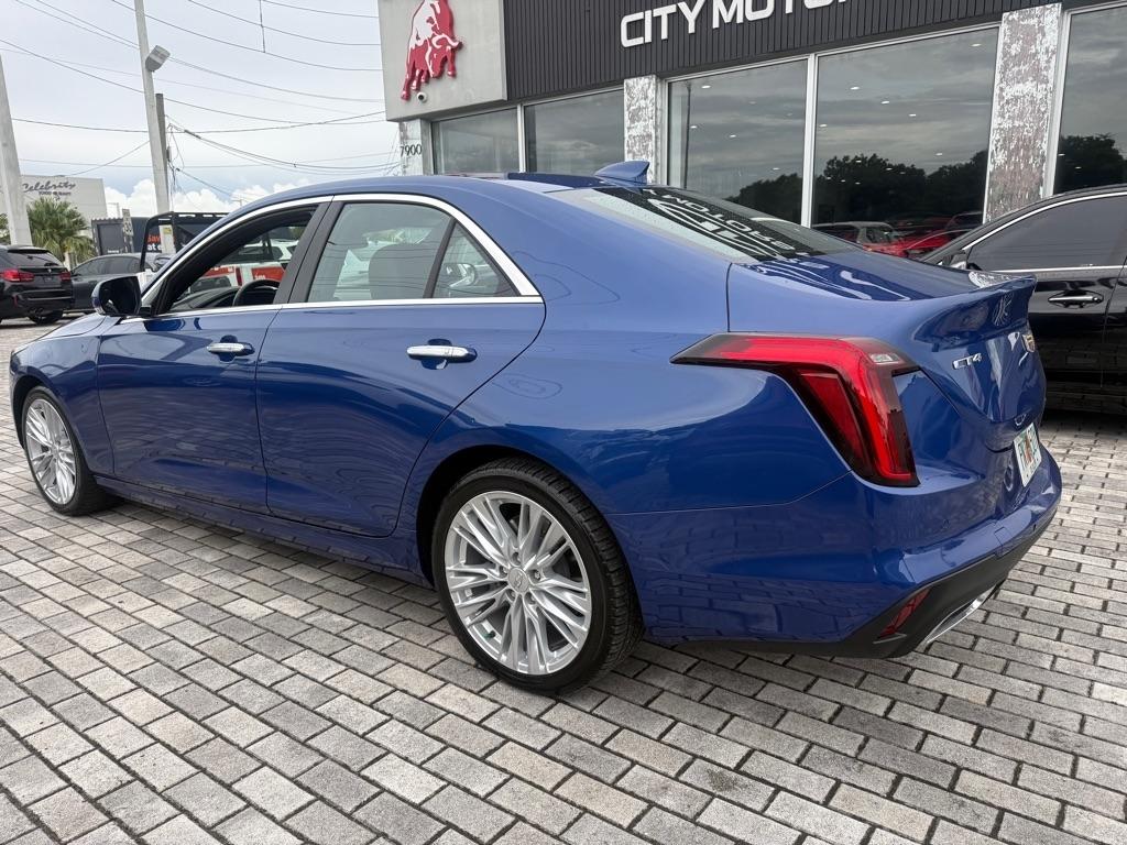 Cadillac CT4 4dr Sdn Luxury 2023