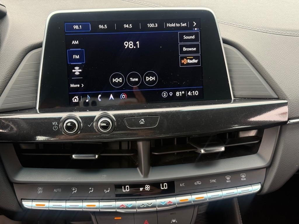 Cadillac CT4 4dr Sdn Luxury 2023