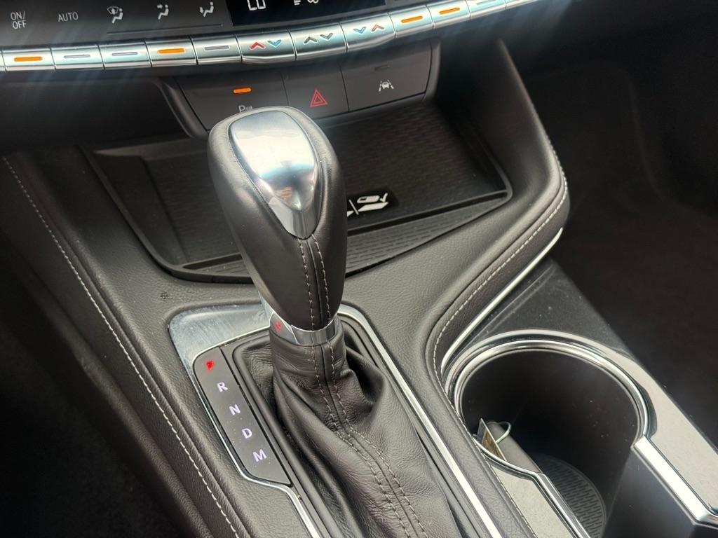 Cadillac CT4 4dr Sdn Luxury 2023