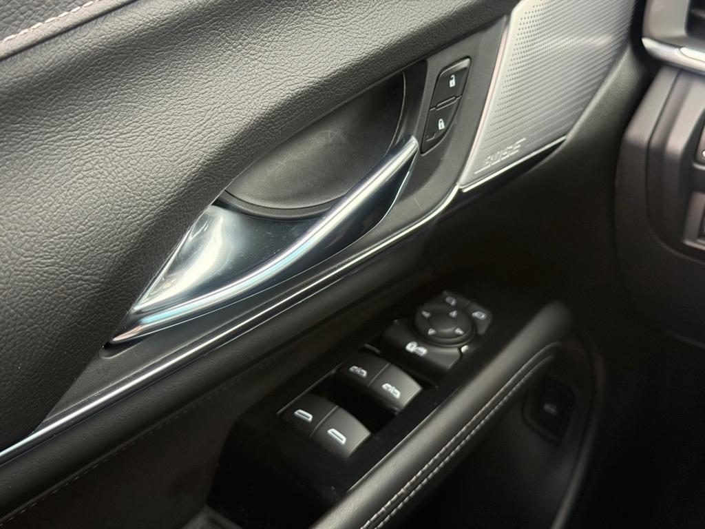 Cadillac CT4 4dr Sdn Luxury 2023