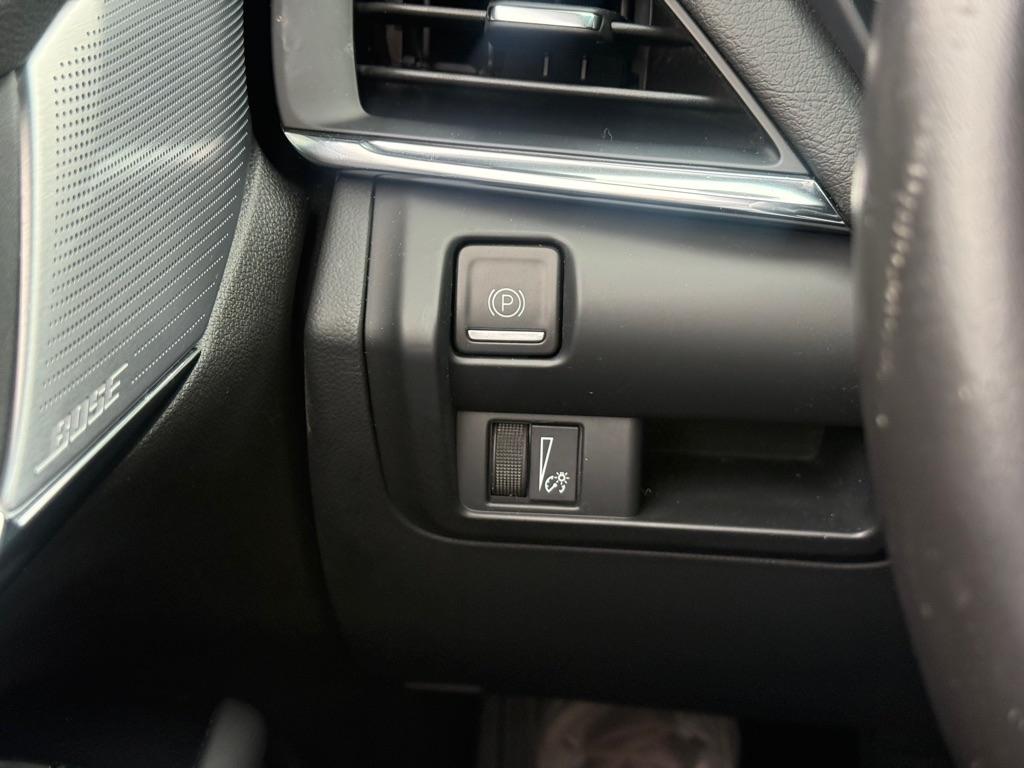 Cadillac CT4 4dr Sdn Luxury 2023