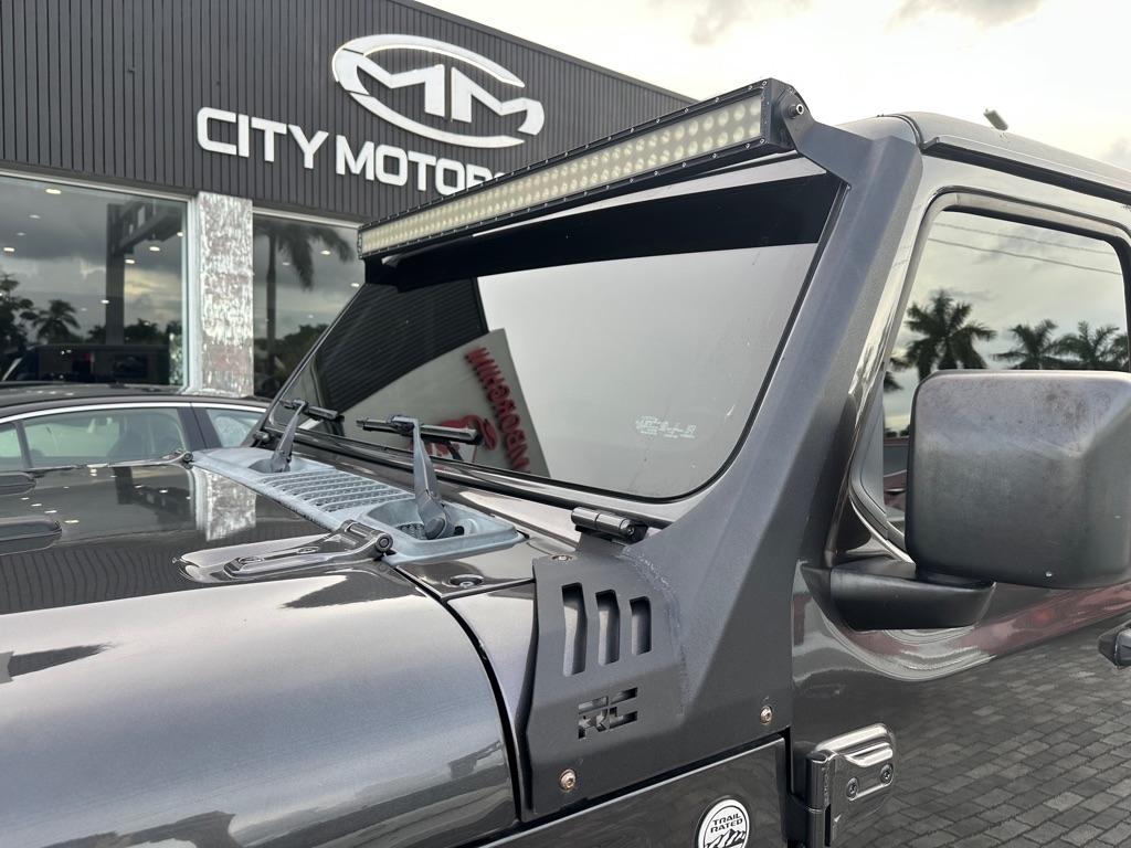 Jeep Gladiator photo 5