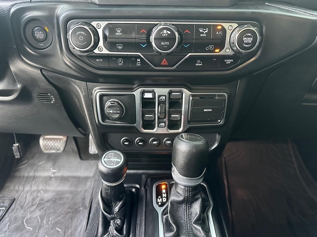 Jeep Gladiator photo 16