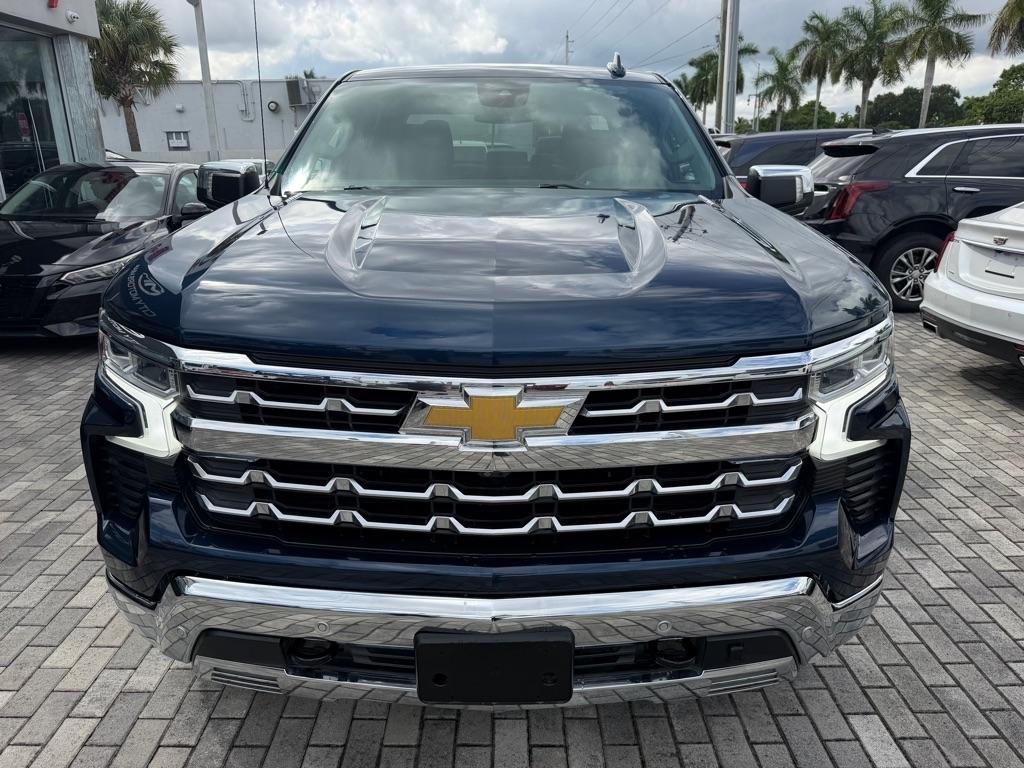 Chevrolet Silverado 1500 4WD Crew Cab 147" LTZ 2023