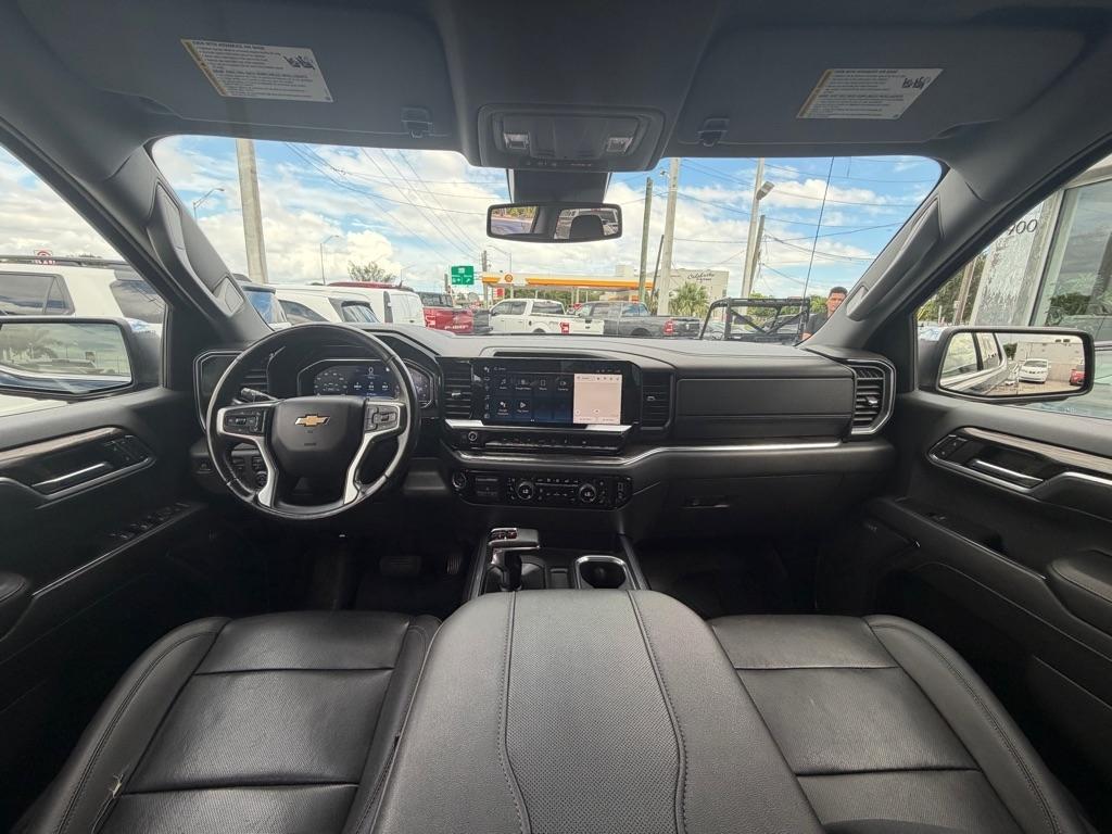 Chevrolet Silverado 1500 4WD Crew Cab 147" LTZ 2023