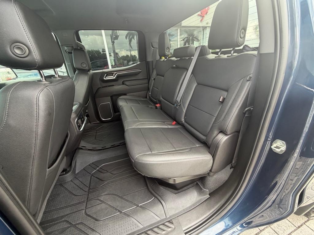 Chevrolet Silverado 1500 4WD Crew Cab 147" LTZ 2023