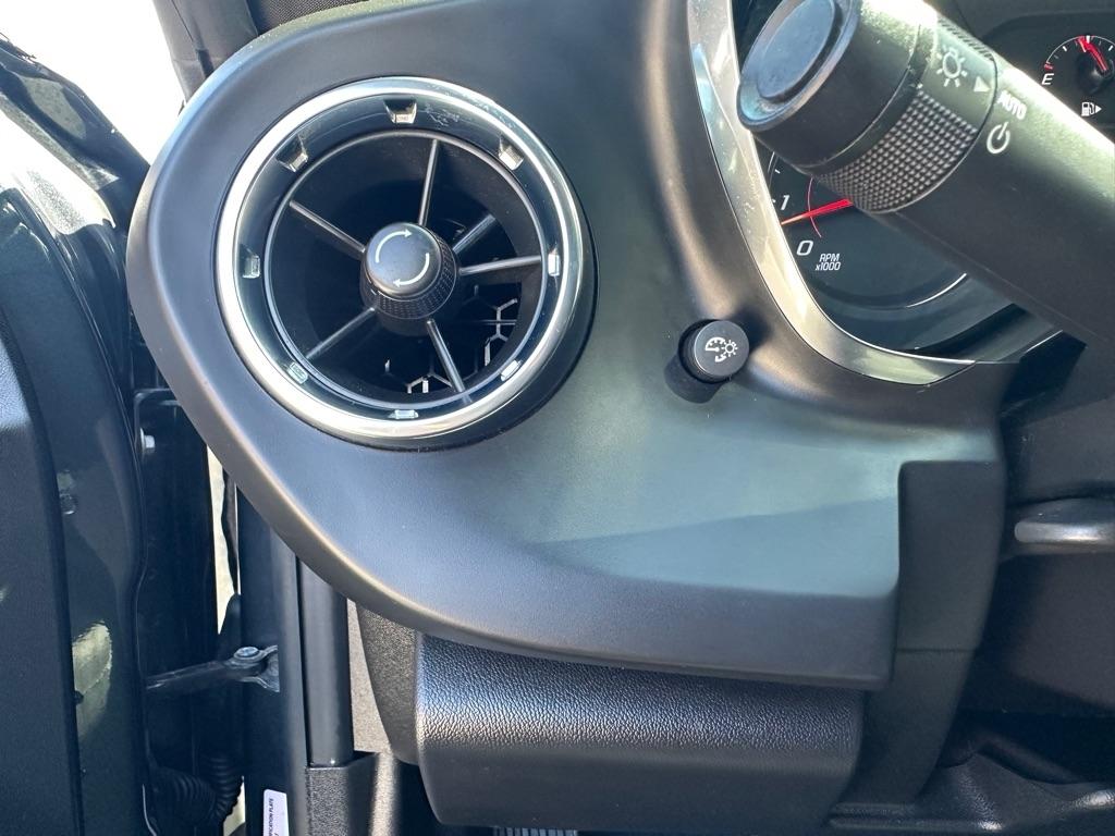 Chevrolet Camaro 2dr Cpe LT1 2021