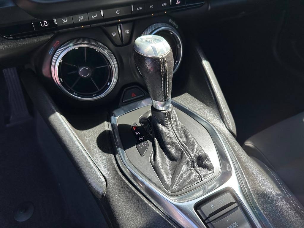 Chevrolet Camaro 2dr Cpe LT1 2021