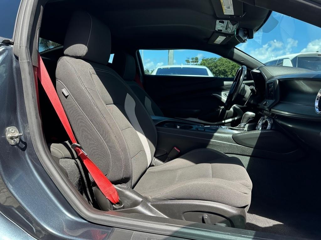 Chevrolet Camaro 2dr Cpe LT1 2021
