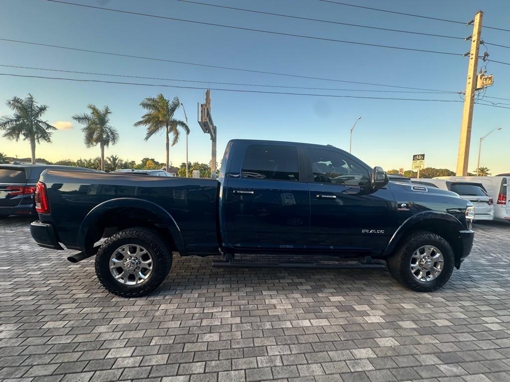 RAM 2500 Laramie 4x4 Crew Cab 6'4" Box 2022