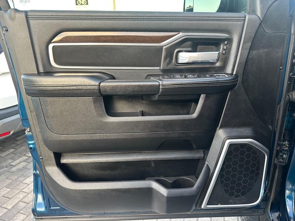 RAM 2500 Laramie 4x4 Crew Cab 6'4" Box 2022