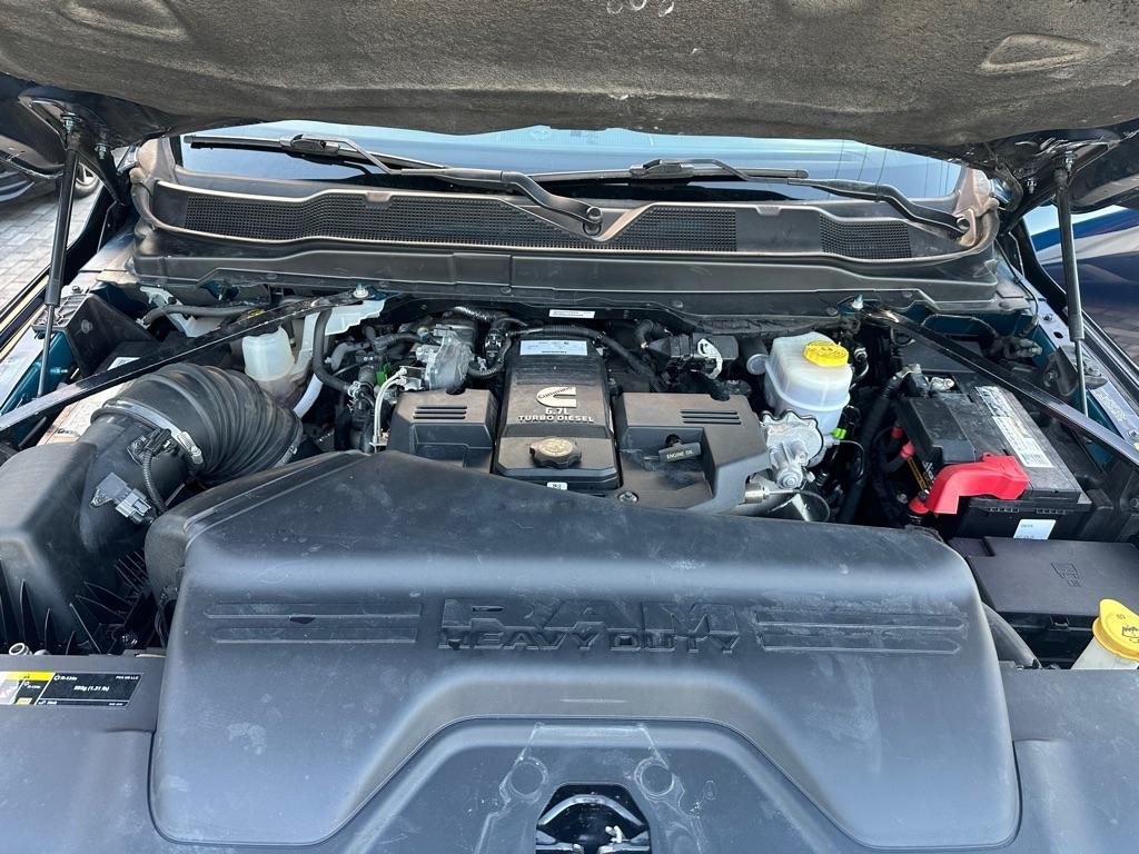 RAM 2500 Laramie 4x4 Crew Cab 6'4" Box 2022