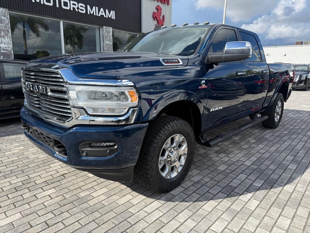 RAM 2500 Laramie 4x4 Crew Cab 6'4" Box 2022