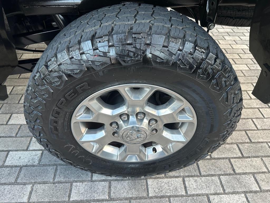 RAM 2500 Laramie 4x4 Crew Cab 6'4" Box 2022