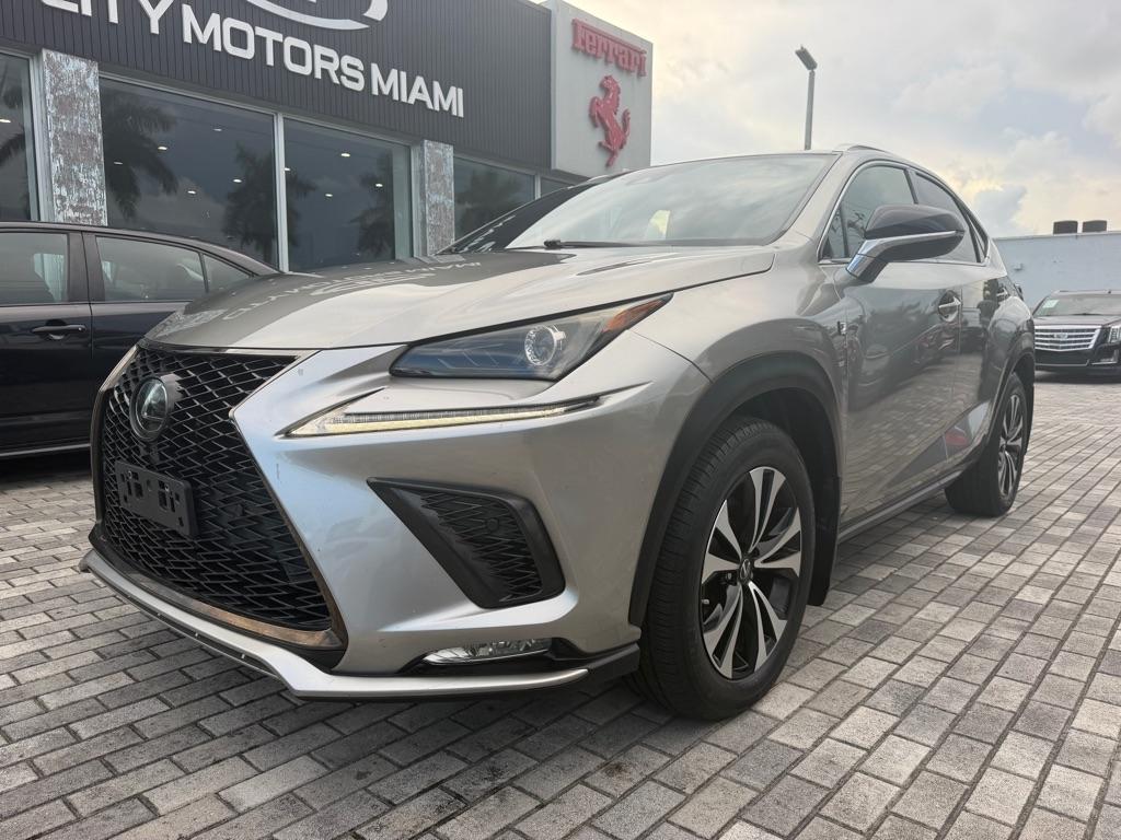 Lexus NX photo 4