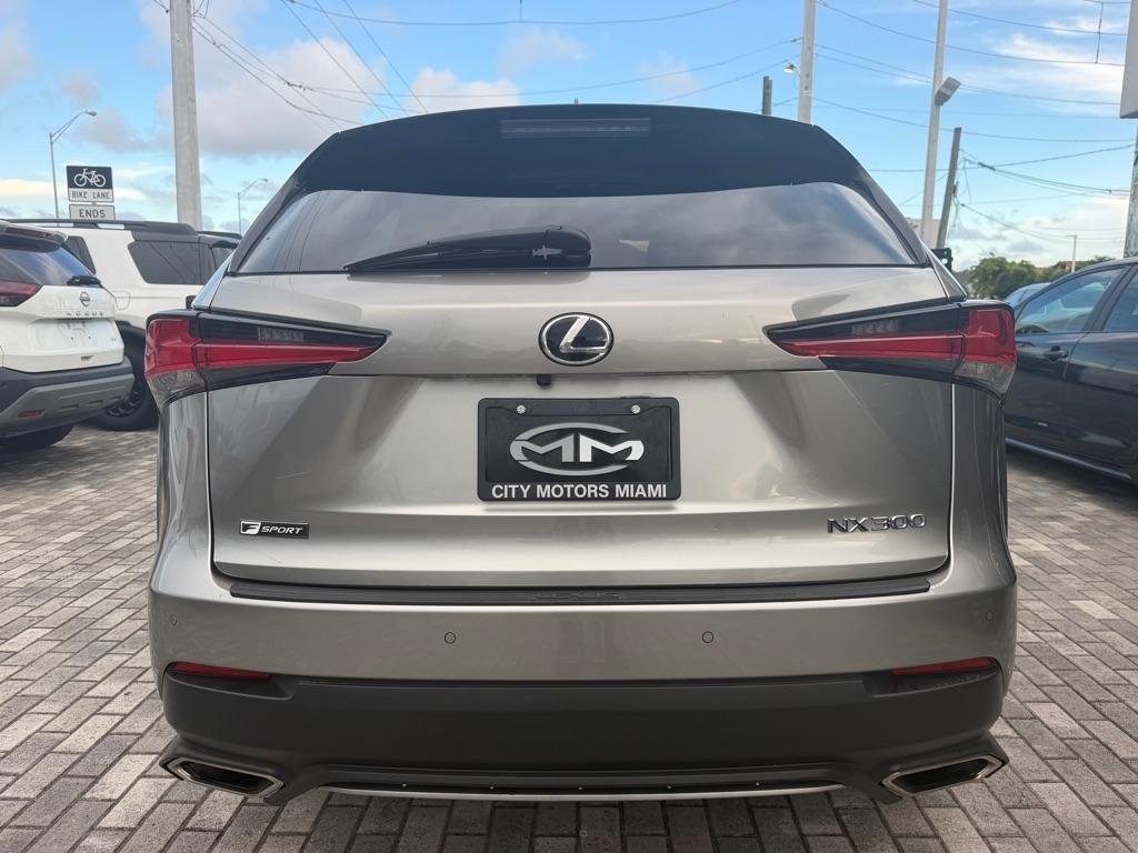 Lexus NX photo 8