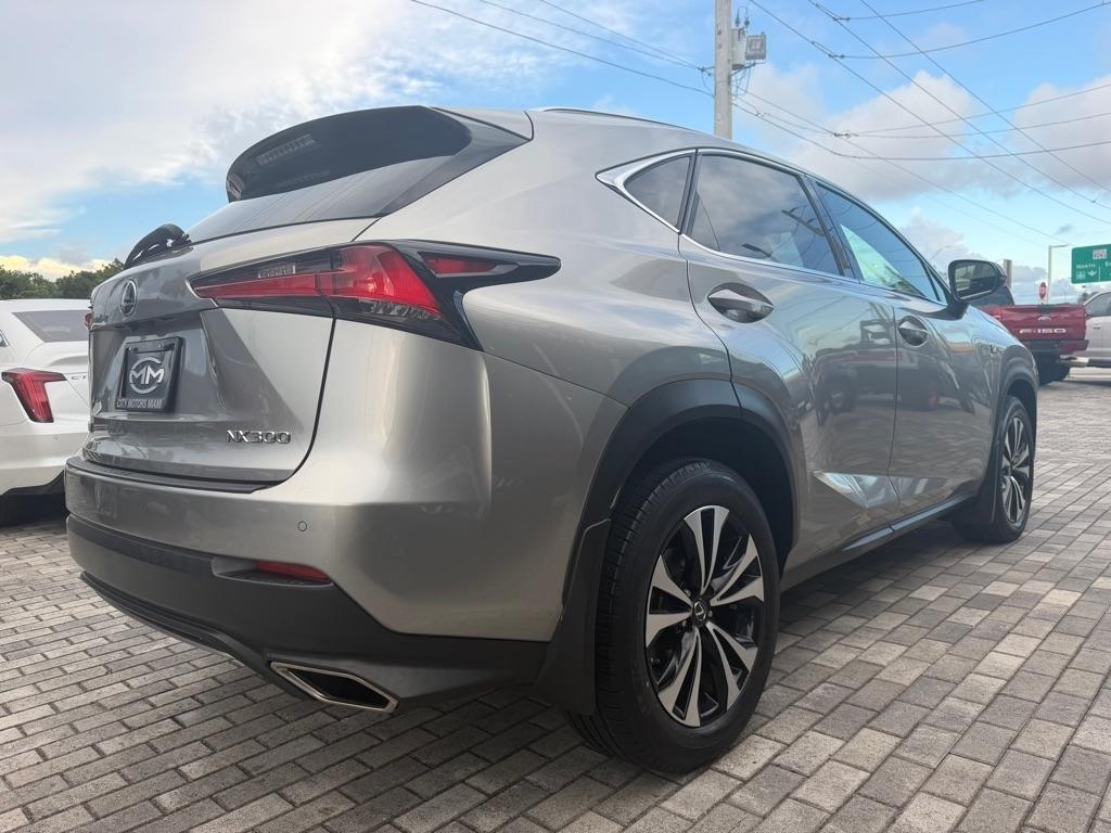 Lexus NX photo 11