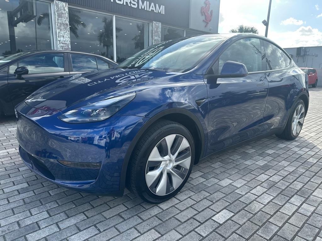 Tesla Model Y RWD *Ltd Avail* 2024