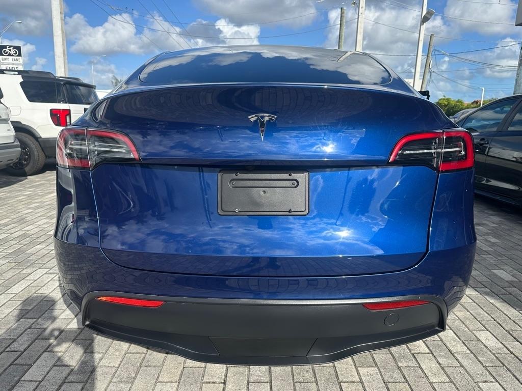 Tesla Model Y RWD *Ltd Avail* 2024