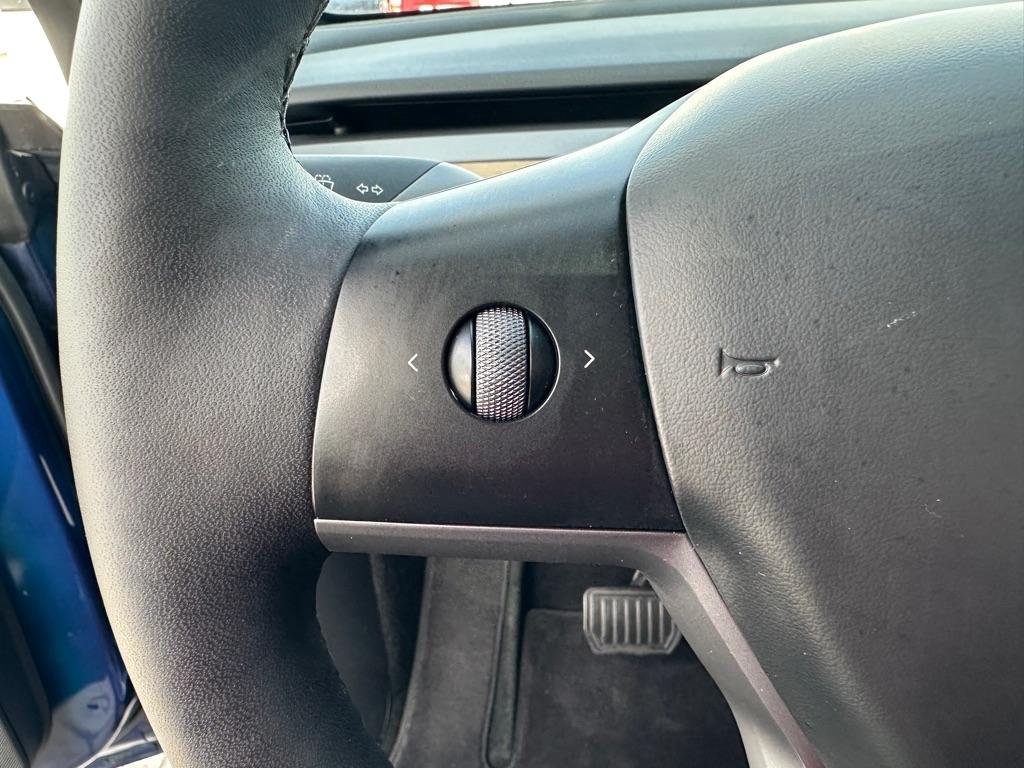 Tesla Model Y RWD *Ltd Avail* 2024