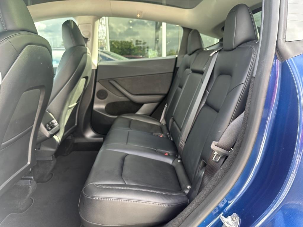 Tesla Model Y RWD *Ltd Avail* 2024